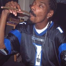 Snoop Dogg - Let Me Hit Somethin