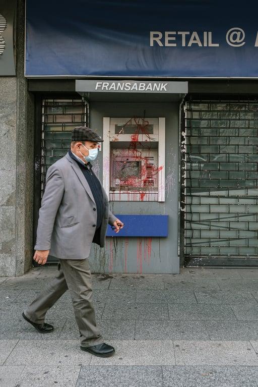 Street Edition #4 - Hamra Street Banks