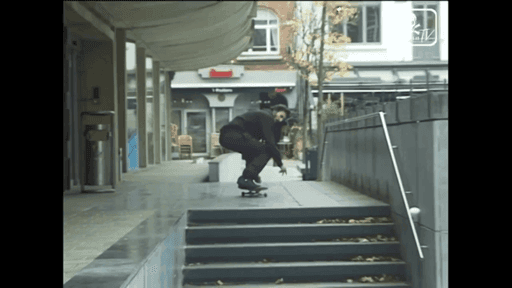 Fakie nosegrind and fakie flip 6